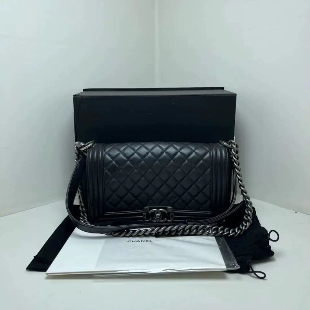 Chanel Women Pre-Loved Bag Very Good Condition